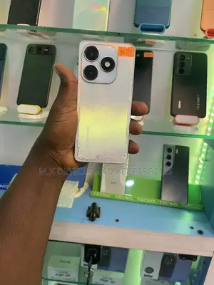 Tecno Spark 20 128 GB Bronze