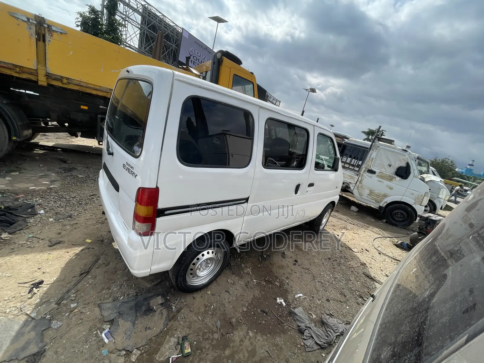 Suzuki Every 2008 White
