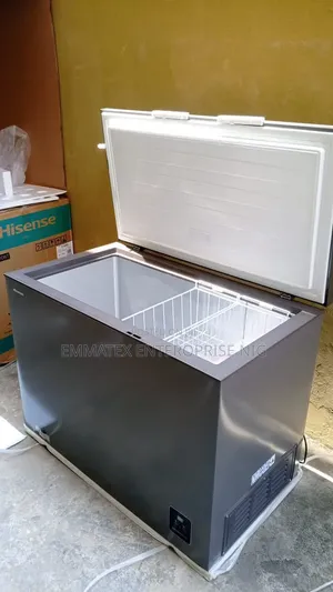 Hisense 250L Fast Deep Freezer With 2 Basket