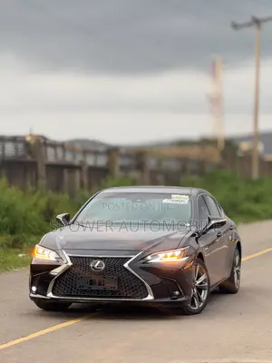 Lexus ES 2019 Black