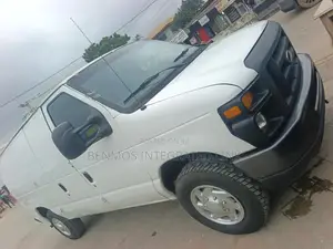 Ford E250 2010 White