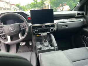 Toyota Tacoma 2025 Black
