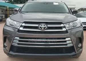 Toyota Highlander Limited 2019 Gray