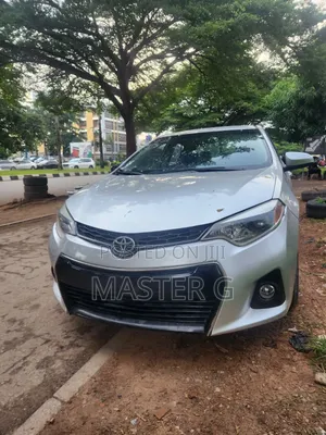 Toyota Corolla 2015 Silver
