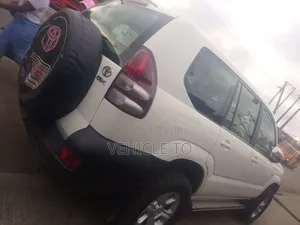 Toyota Land Cruiser Prado 2009 White
