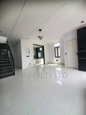 4bdrm Duplex in Lekki for sale