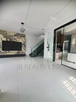 4bdrm Duplex in Lekki for sale
