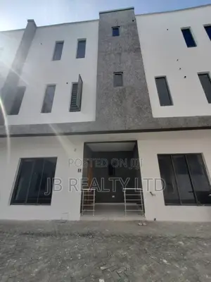 4bdrm Duplex in Lekki for sale