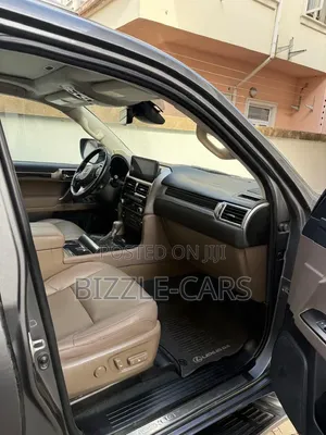 Lexus GX 2023 Silver