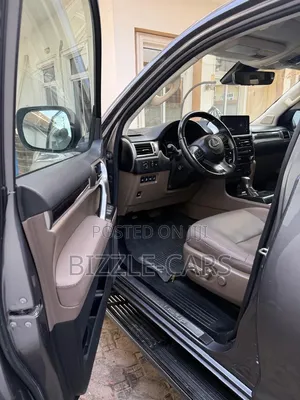 Lexus GX 2023 Silver