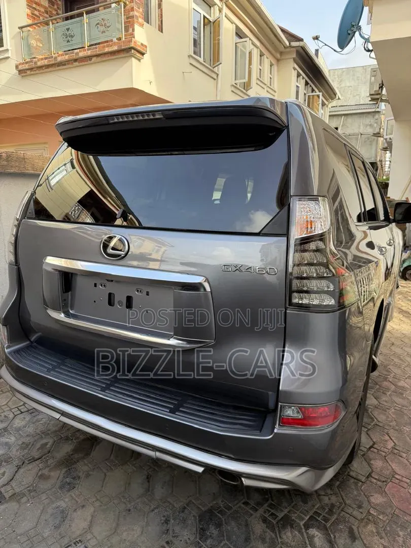 Lexus GX 2023 Silver