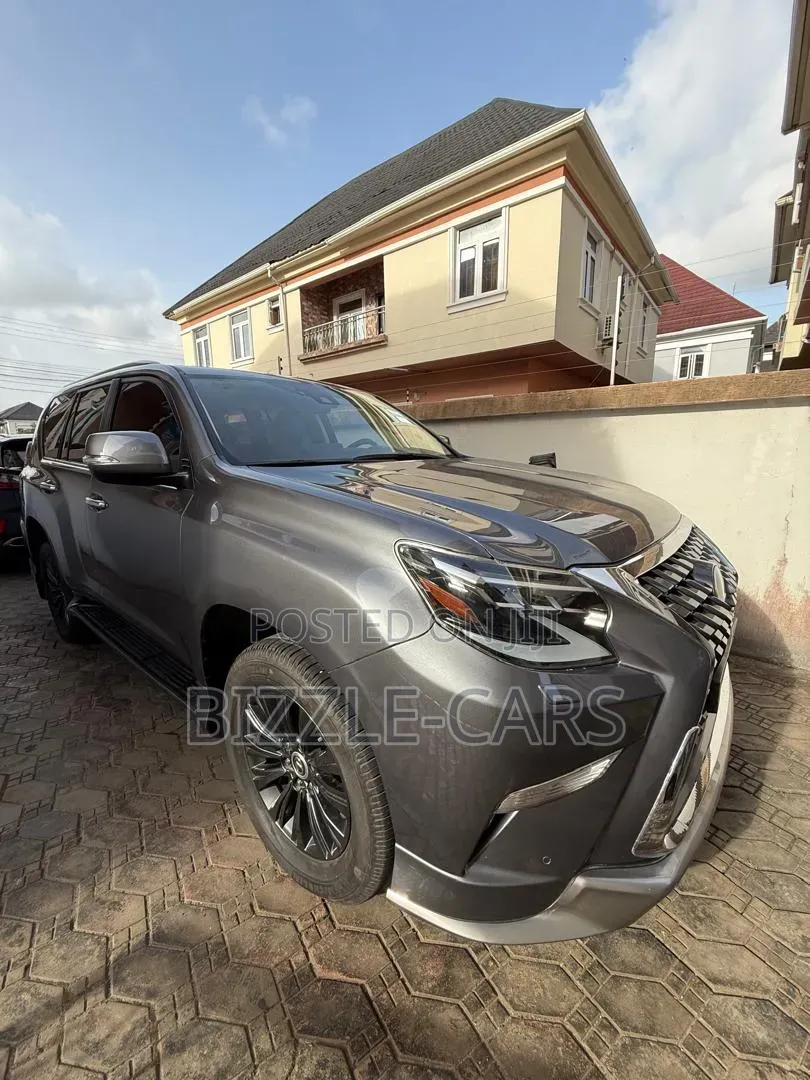 Lexus GX 2023 Silver