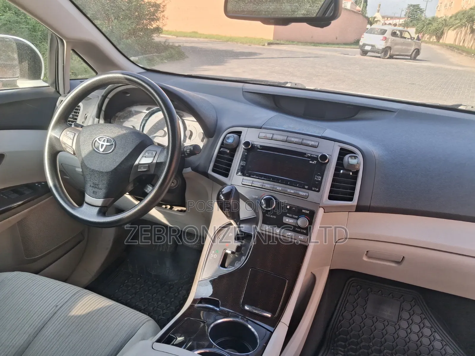 Toyota Venza 2012 White