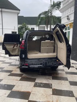 Toyota Land Cruiser Prado 2023 Black
