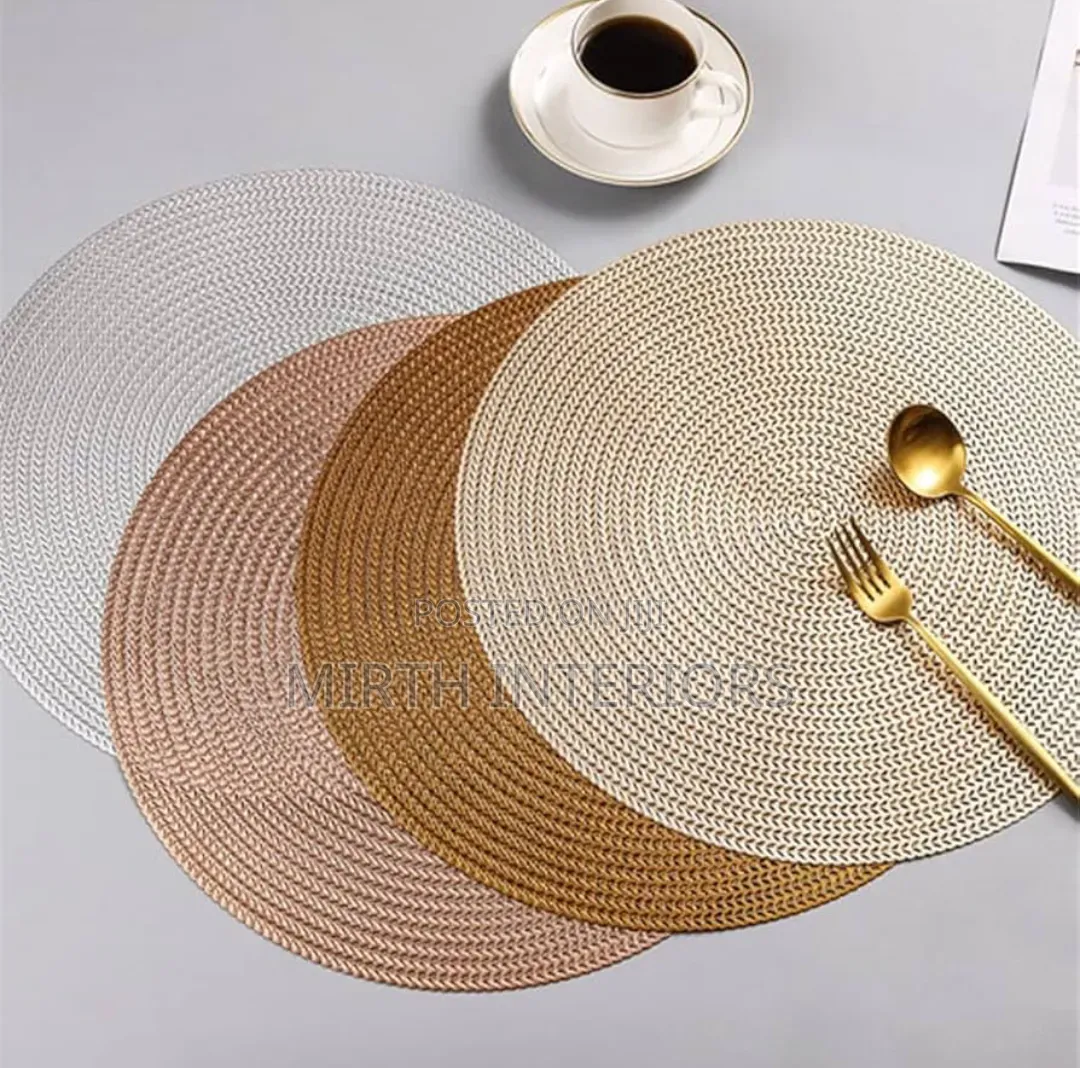 Yale Table Mats