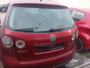 Volkswagen Golf 2001 Red