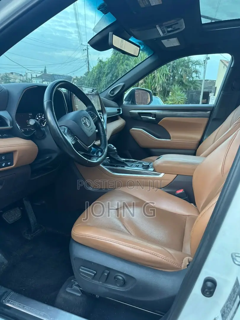 Toyota Highlander Limited 2021 White