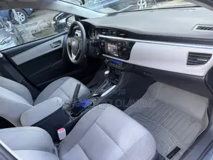 Toyota Corolla LE 4dr Sedan (1.8L 4cyl CVT) 2015 Blue