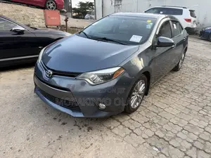 Toyota Corolla LE 4dr Sedan (1.8L 4cyl CVT) 2015 Blue