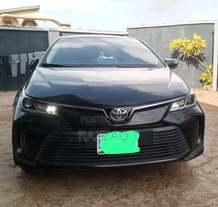 Toyota Corolla L 2022 Black
