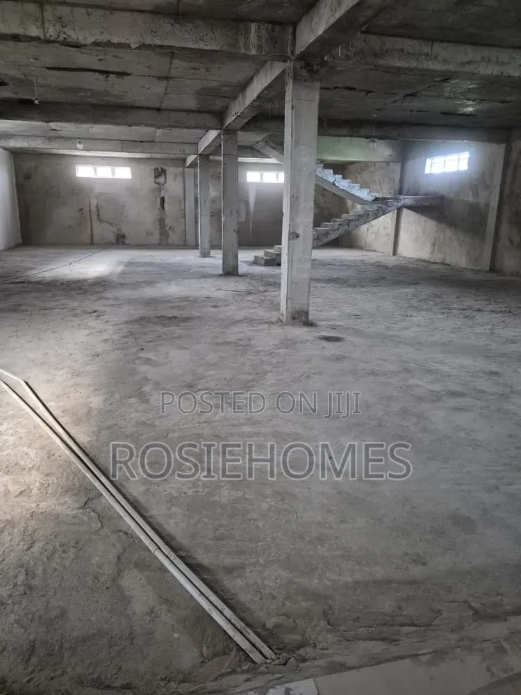 Warehouse for Rent in Ogunfayo