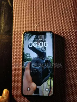 Apple iPhone XR 64 GB Orange