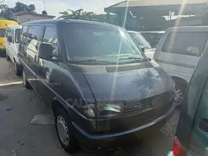 Volkswagen Transporter 2006 Grey
