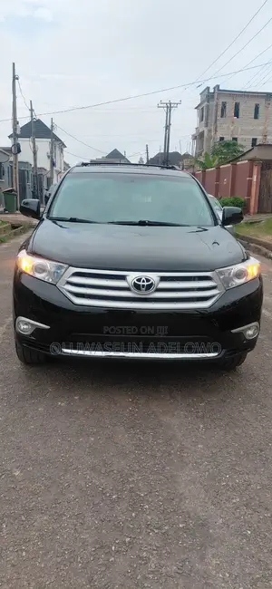 Toyota Highlander Limited 3.5l 4WD 2013 Black