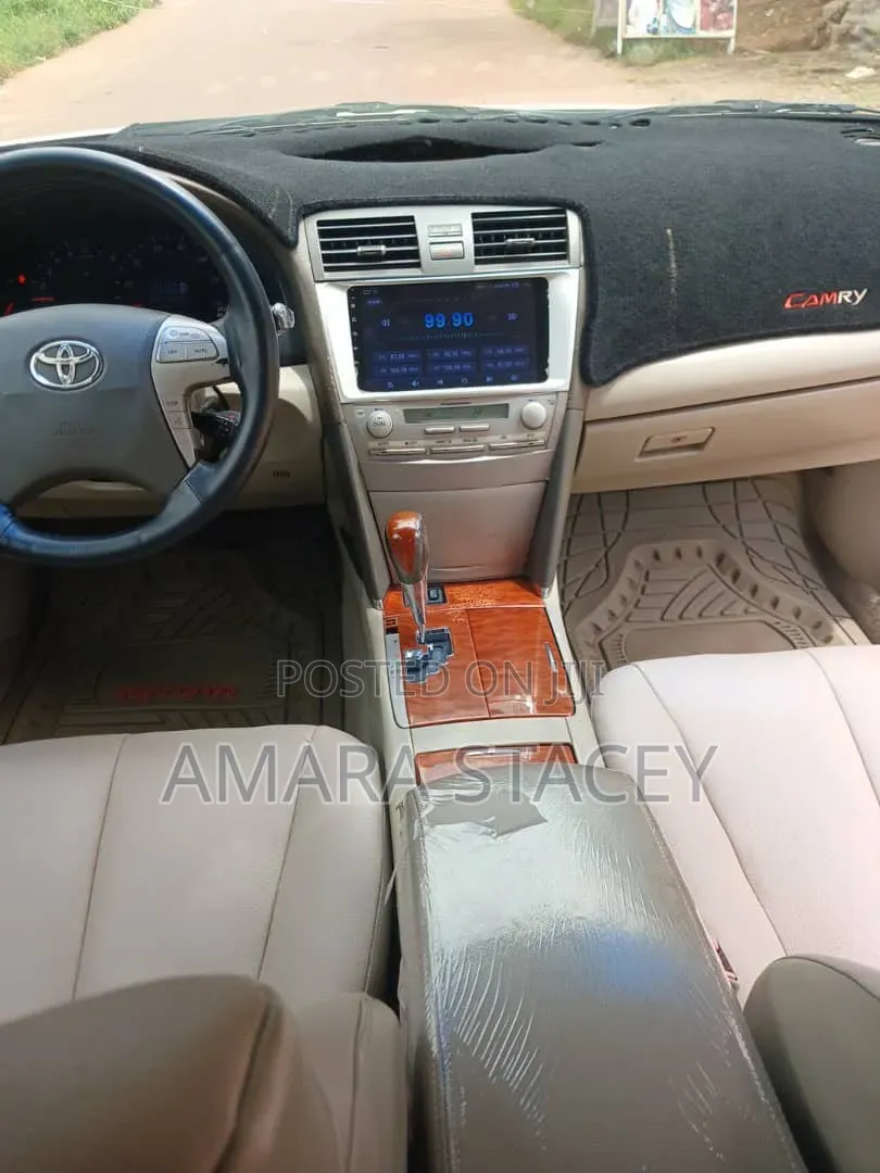 Toyota Camry 2011 Beige