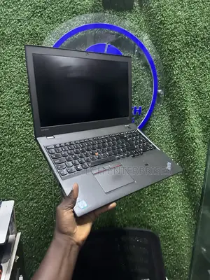 Laptop Lenovo ThinkPad T560 8GB Intel Core i5 HDD+SSD 500GB