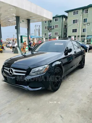 Mercedes-Benz C300 2016 Black