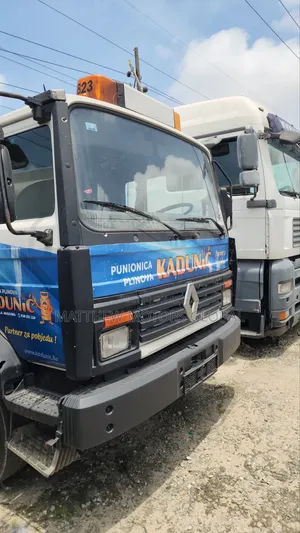 Direct Tokunbo Foreign Used Renault 8tons Bobtail
