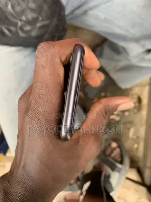 Apple iPhone 8 64 GB Gray