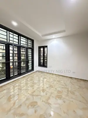 4bdrm Duplex in Osapa london for rent
