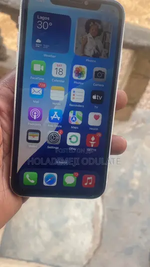 Apple iPhone XR 64 GB White