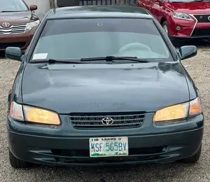 Toyota Camry 2001 Green
