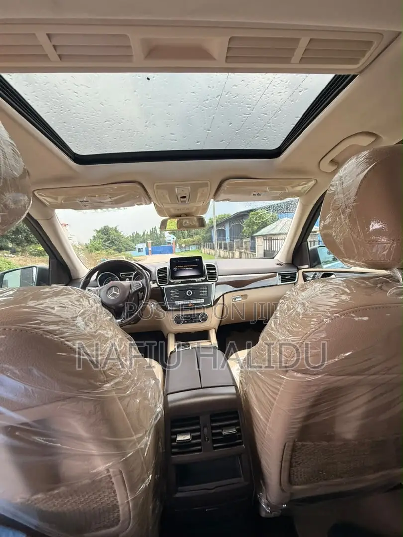 Mercedes-Benz GLE-Class 2018 Gray