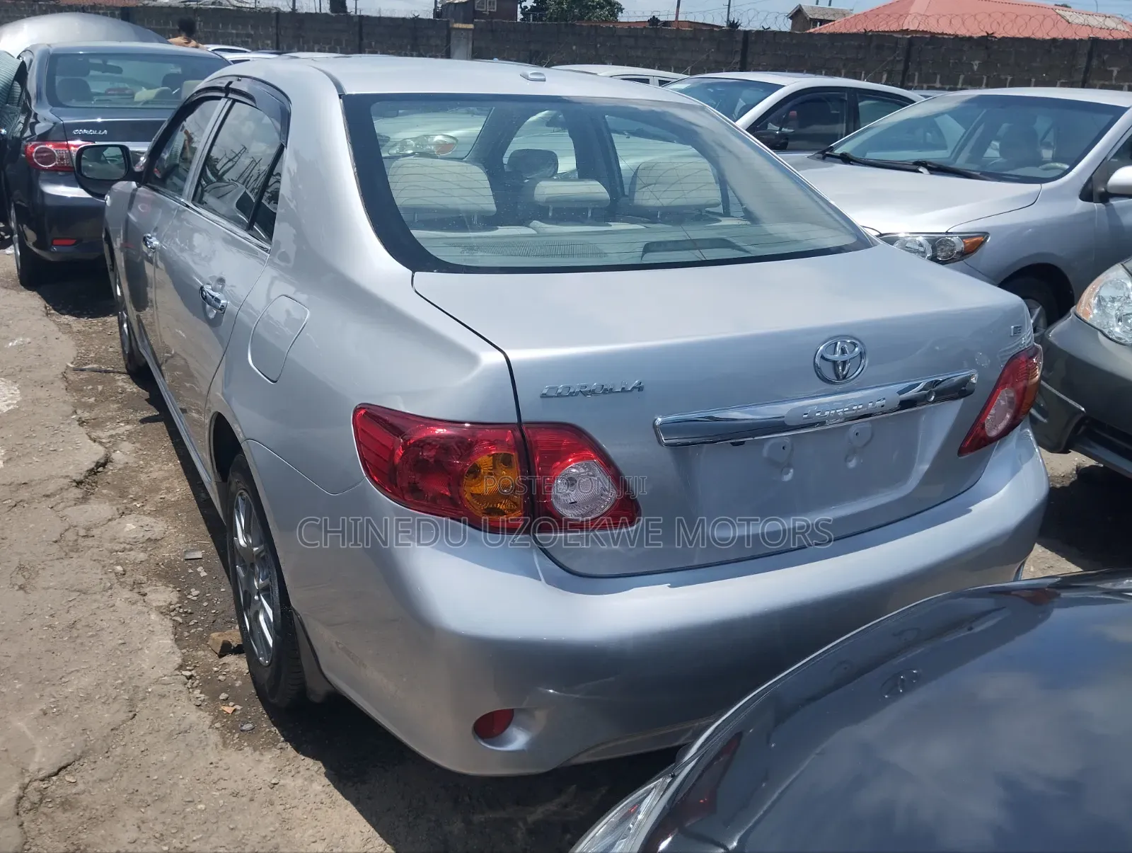 Toyota Corolla 2010 Silver