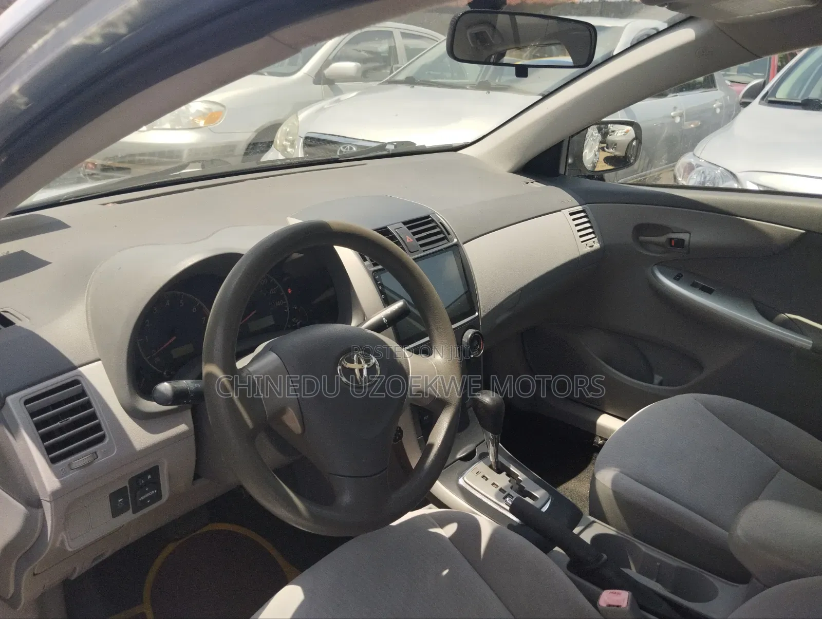 Toyota Corolla 2010 Silver