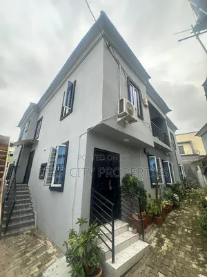 3bdrm Apartment in Gbagada Lagos, Millenuim/UPS for rent