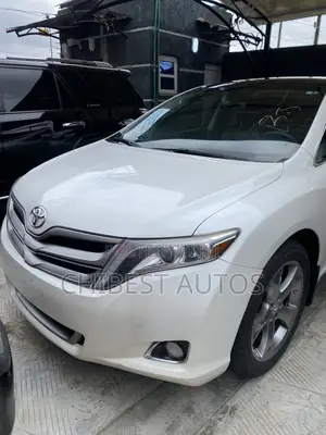 Toyota Venza Limited AWD V6 2013 White
