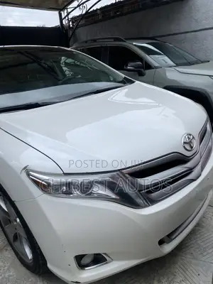 Toyota Venza Limited AWD V6 2013 White