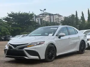 Toyota Camry 2022 White