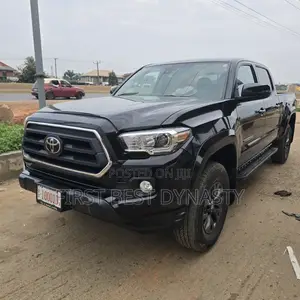 Toyota Tacoma 2021 Black