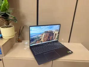 New Laptop Dell 16GB Intel Core i7 SSD 512GB