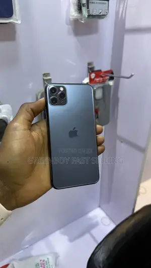 Apple iPhone 11 Pro Max 64 GB Gray