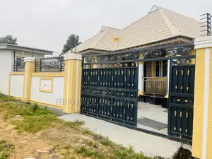 3bdrm Bungalow in Noble Estate,, Ido for sale