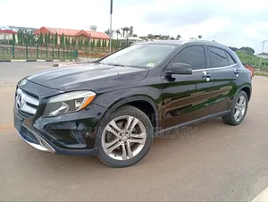 Mercedes-Benz GLA-Class 2016 Black