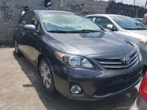 Toyota Corolla 2010 Gray