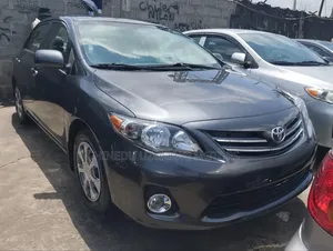 Toyota Corolla 2010 Gray